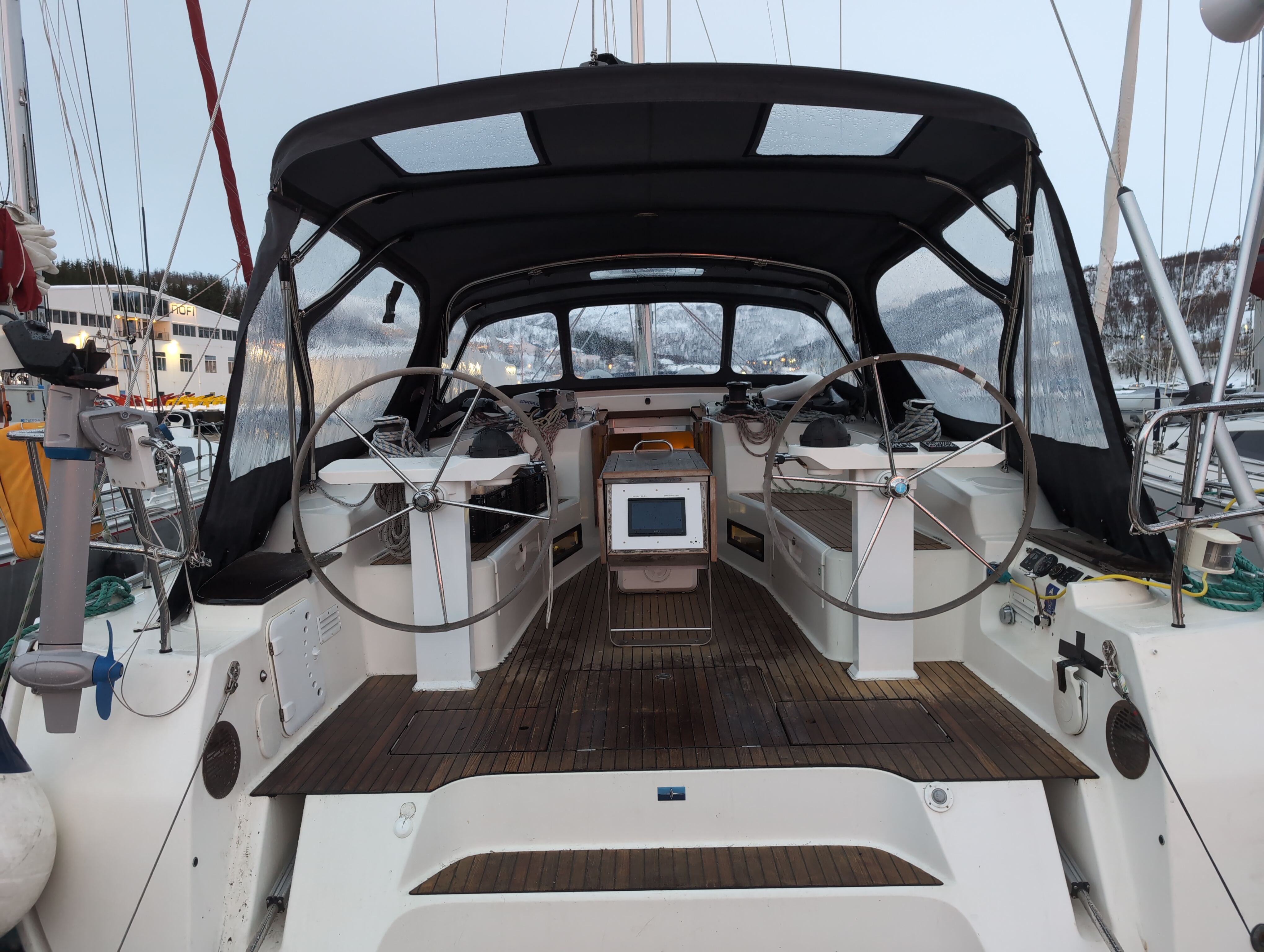 The Evening Lighting Check That Makes a Yacht Feel Inviting